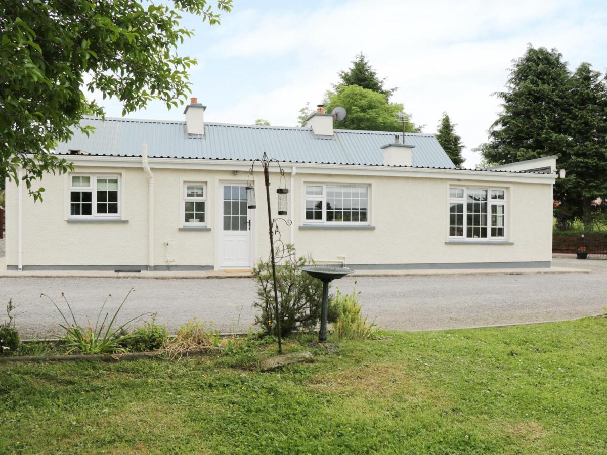 Hawthorn Hideaway Manorhamilton Exterior photo